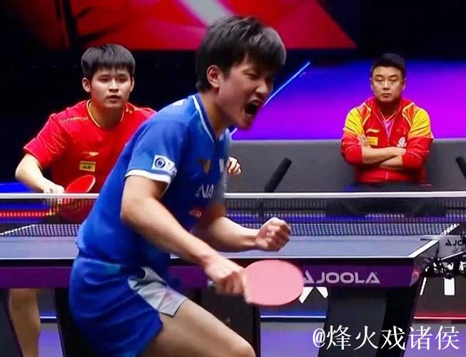 世乒联总决赛男单半决赛:张本智和VS林诗栋 集锦 世乒联总决赛男单半决赛:张本智和VS林诗栋 集锦